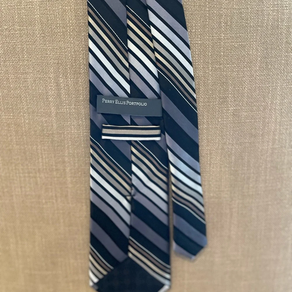 Perry Ellis Portfolio Mens Tie
